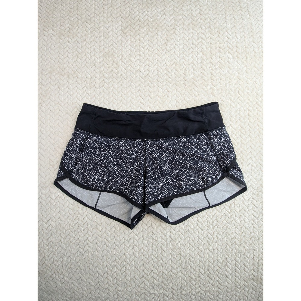 Lululemon Black & White Pattern Running Shorts Women's Size 4‎ Back Zip Pocket